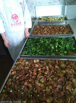 工廠食堂對外承包 餐餐香助力企業實現高效便捷的餐飲管理